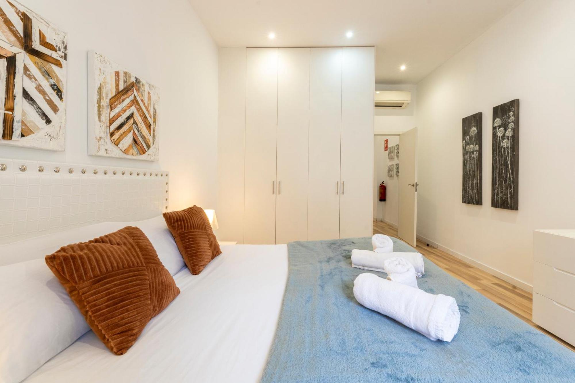 For You Rentals New Design Apartment Temporal Puerta Del Sol Pre10A Madrid Kültér fotó