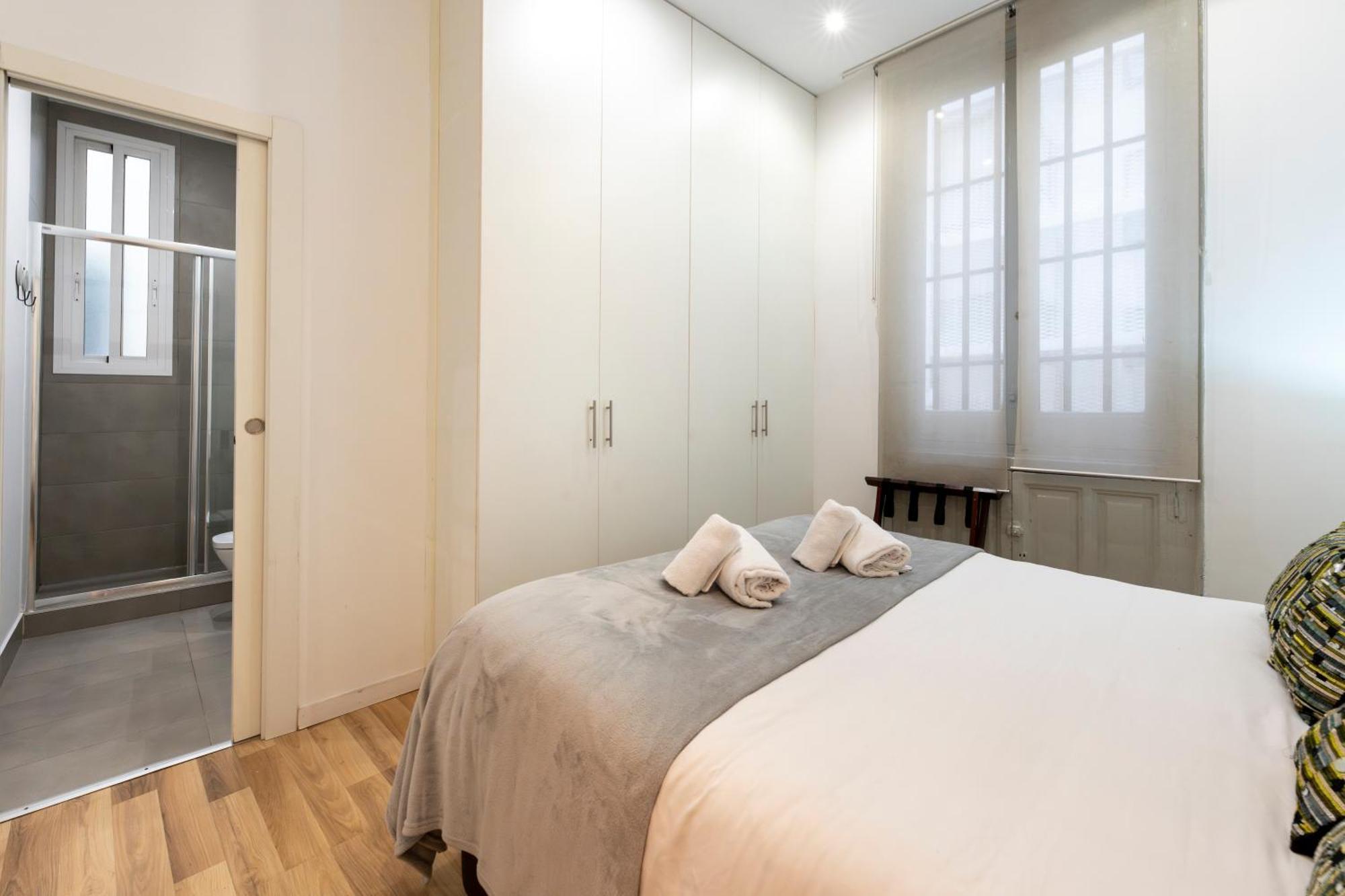 For You Rentals New Design Apartment Temporal Puerta Del Sol Pre10A Madrid Kültér fotó