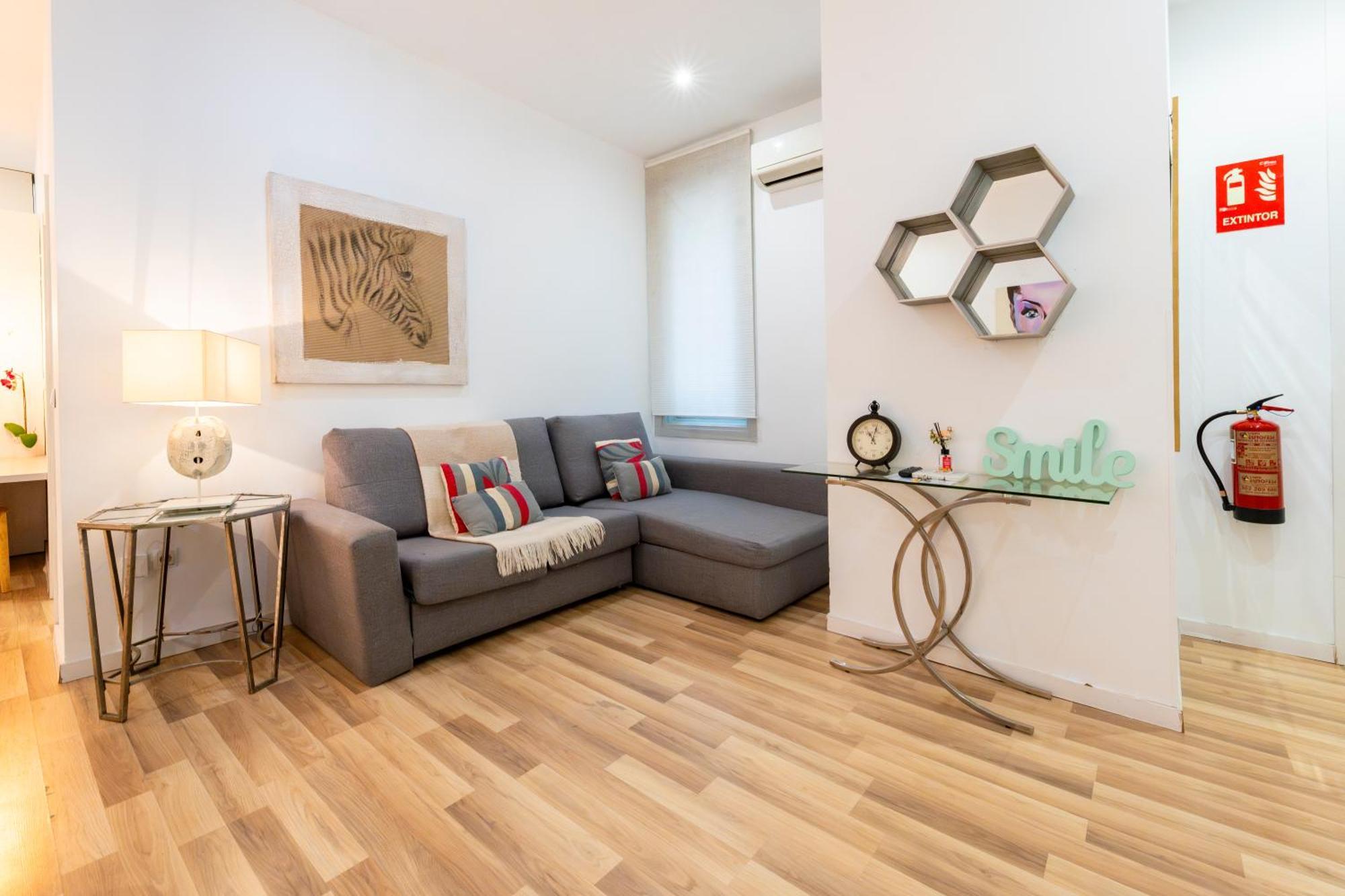 For You Rentals New Design Apartment Temporal Puerta Del Sol Pre10A Madrid Kültér fotó
